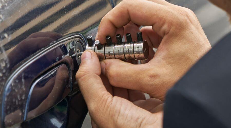 Professional New roof installation in Aldrich, MO